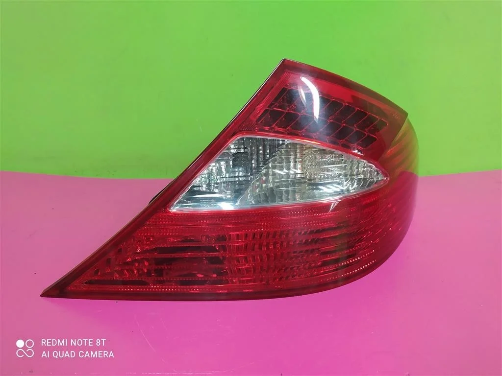 Фонарь правый на крыло LED MB CLS W219 2004-2010