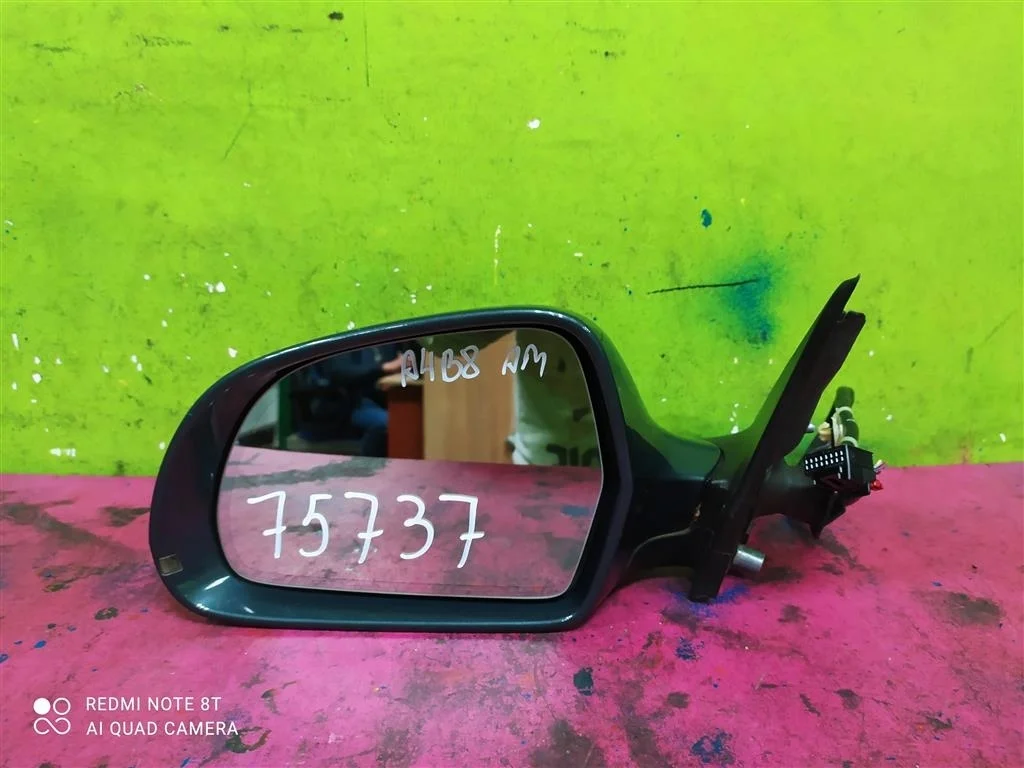 Зеркало левое Audi A4 B8 2008-2012 8K1857409J
