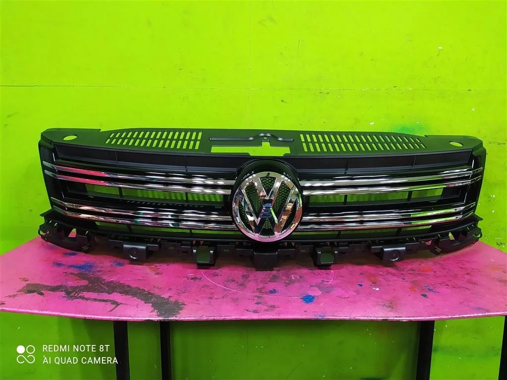 Решетка радиатора сборе VW Tiguan 2012-2017 новая