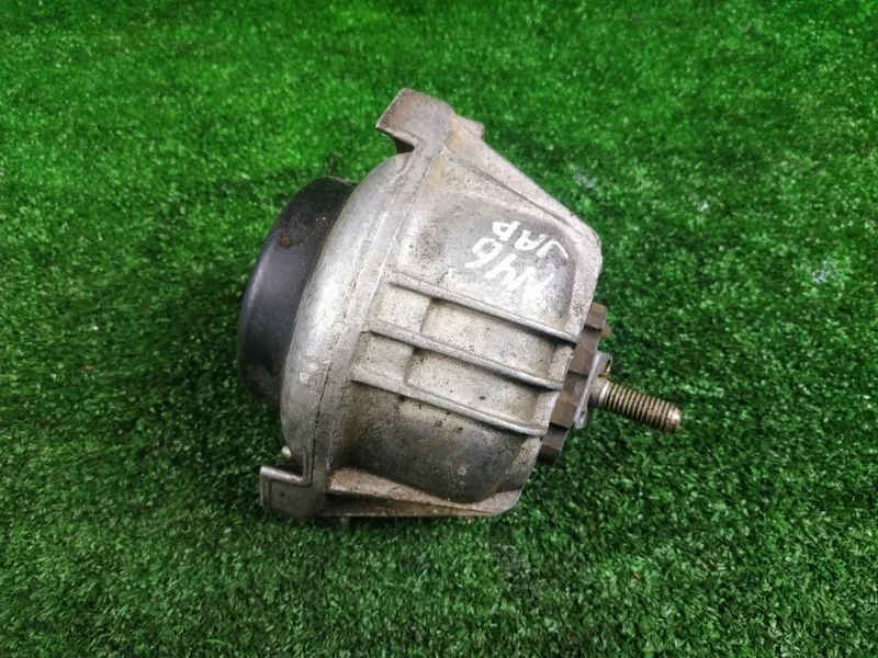 Подушка двигателя BMW E90