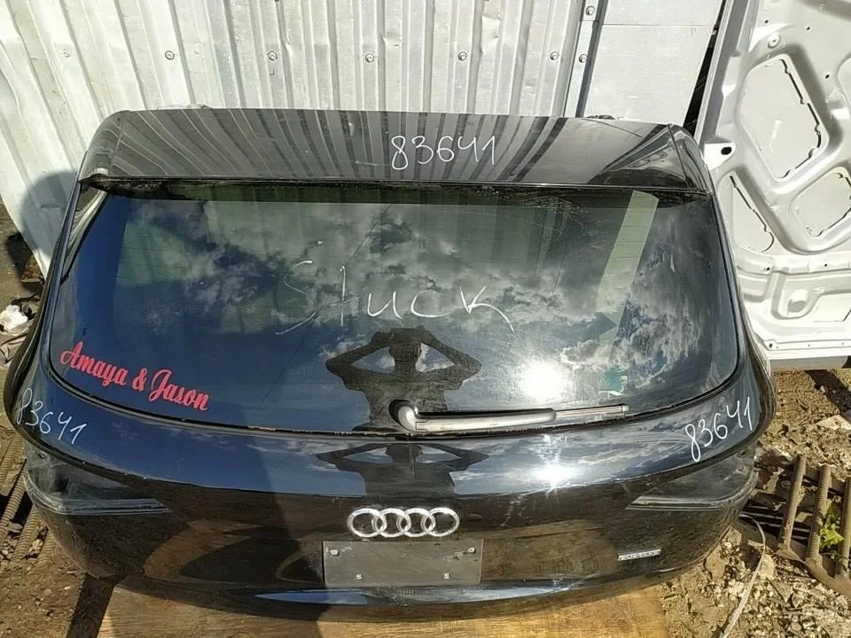 Крышка багажника Audi Q5 2008-2017 8R0827023C