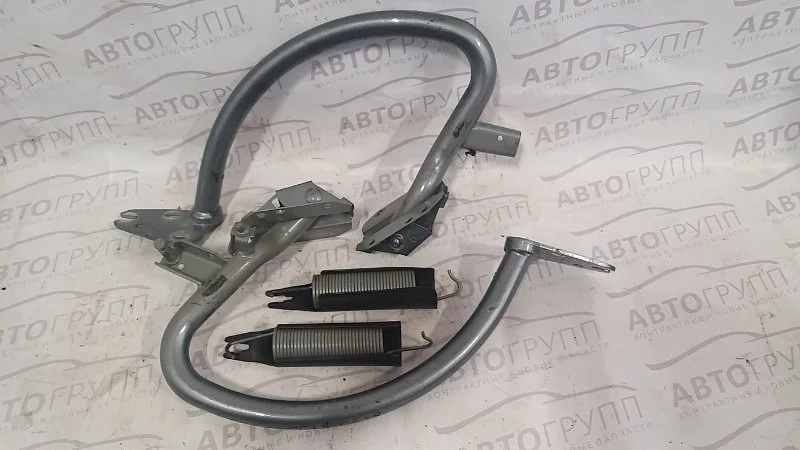 Петля багажника Audi A5/S5 2010 8T