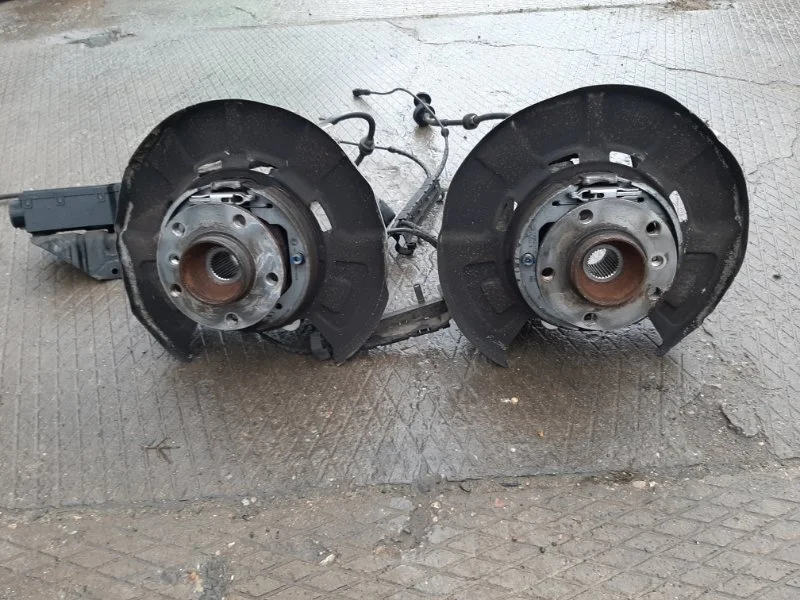 Кулак поворотный BMW X6 40d 2015 F16