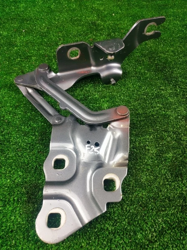 Петля капота BMW X3 F25