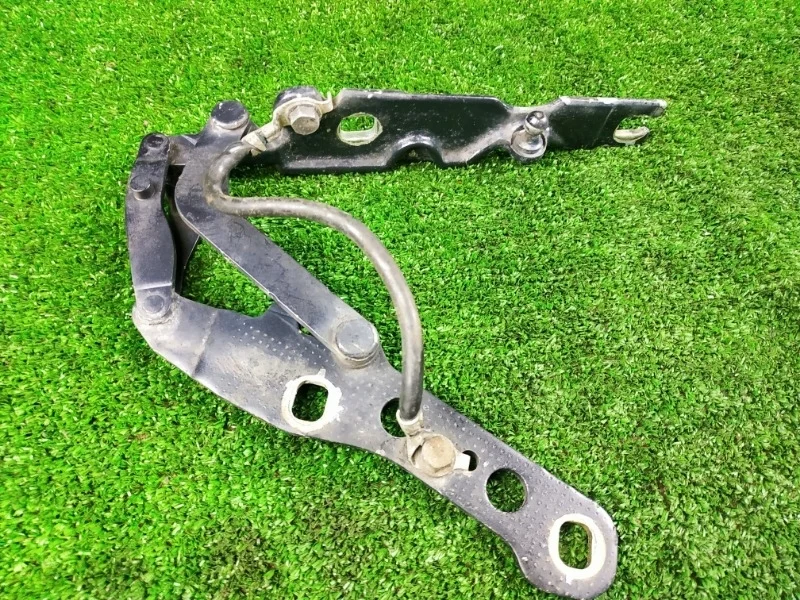 Петля капота BMW E46