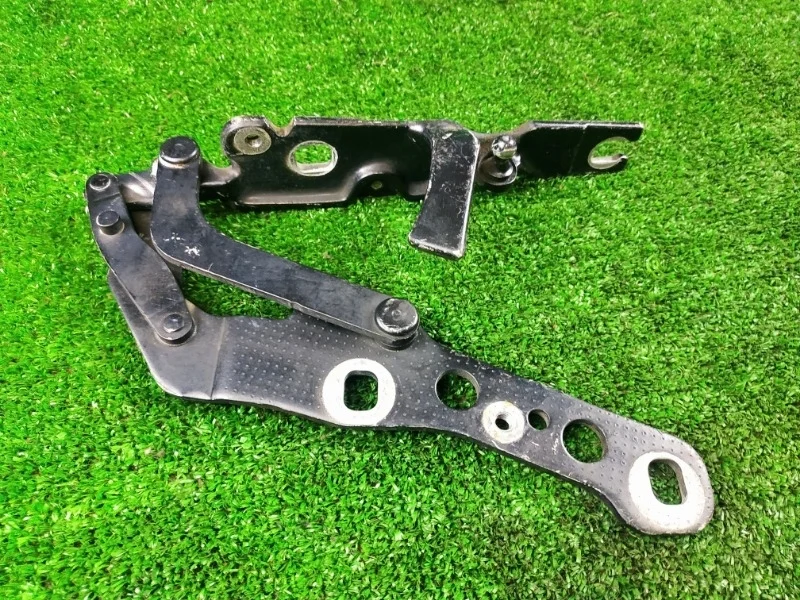 Петля капота BMW X3 E83