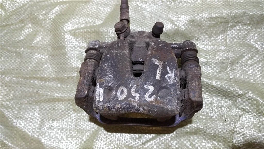 Б.у. суппорт TOYOTA AVENSIS ZZT251 TOYOTA AVENSIS ZZT251