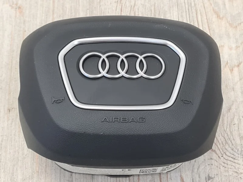 Подушка безопасности в руль Audi A4 2015- B9