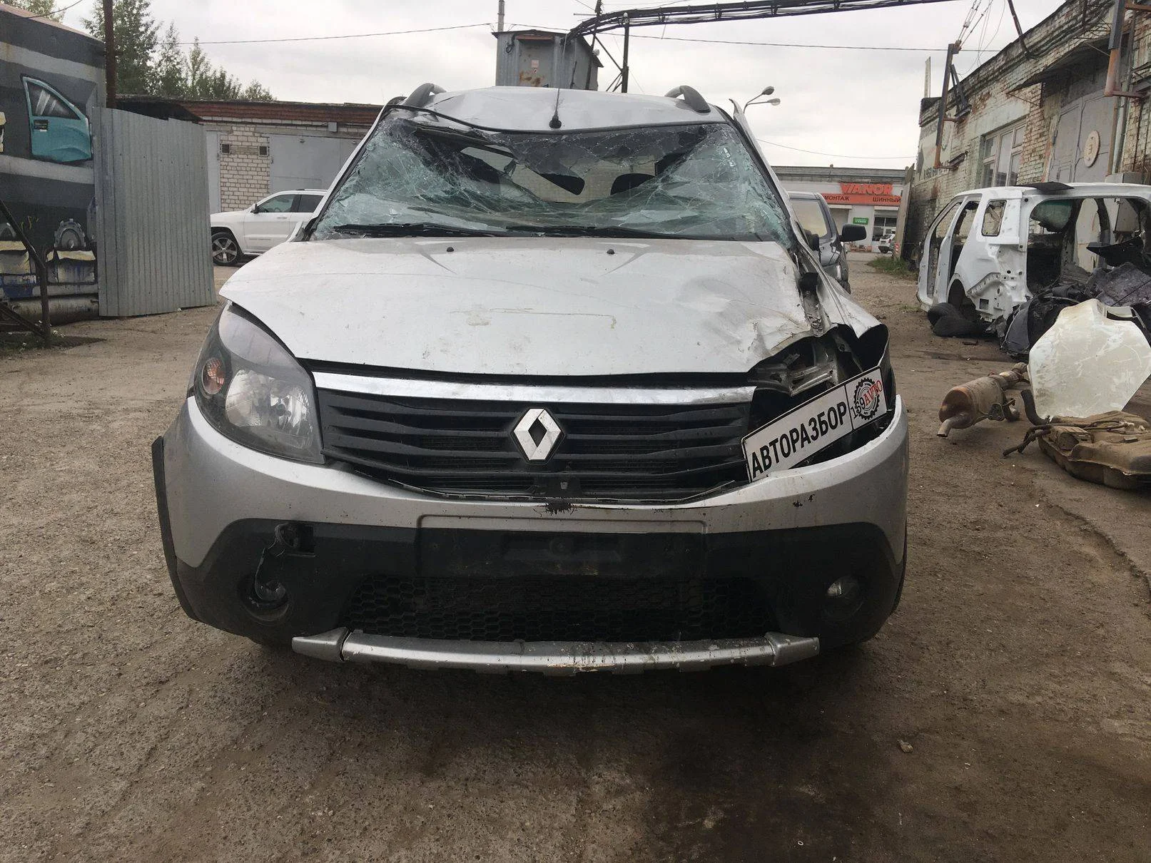 Продажа Renault Sandero Stepway 1.6 (84Hp) (K7M710) FWD MT по запчастям