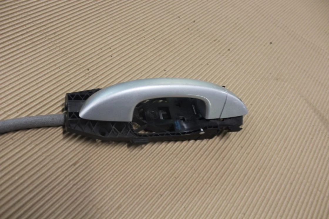 Ручка двери нaружная задняя правая для Skoda Superb 3T 2008-2015