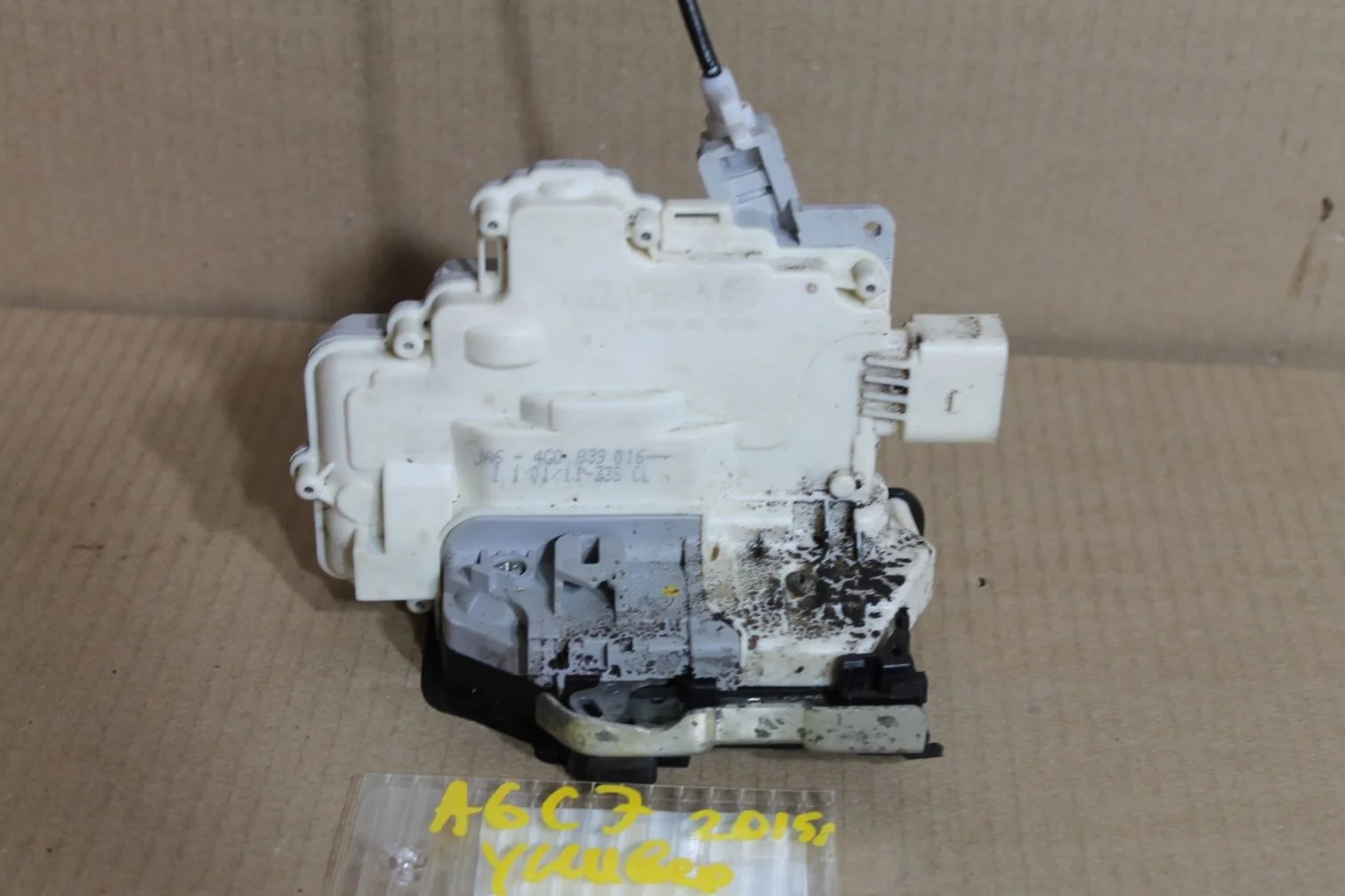 Замок двери задней правой для Audi A6 C7 Allroad quattro 2012-2019