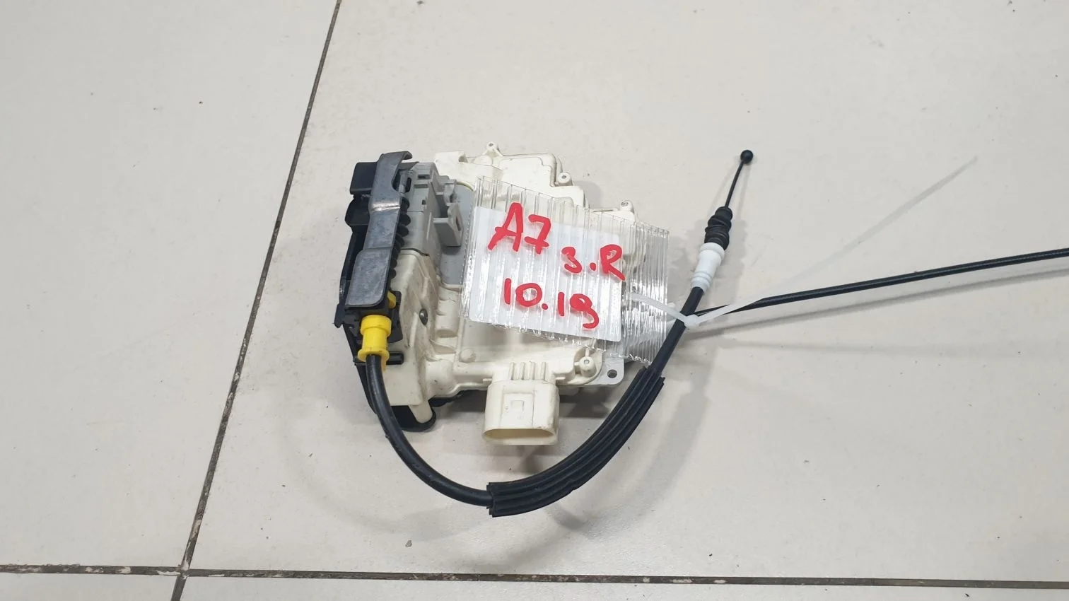 Замок двери задней правой для Audi A7 4G 2010-2018