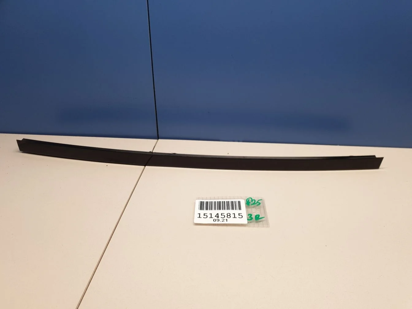 Направляющая стекла задней правой двери для BMW X3 F25 2010-2017