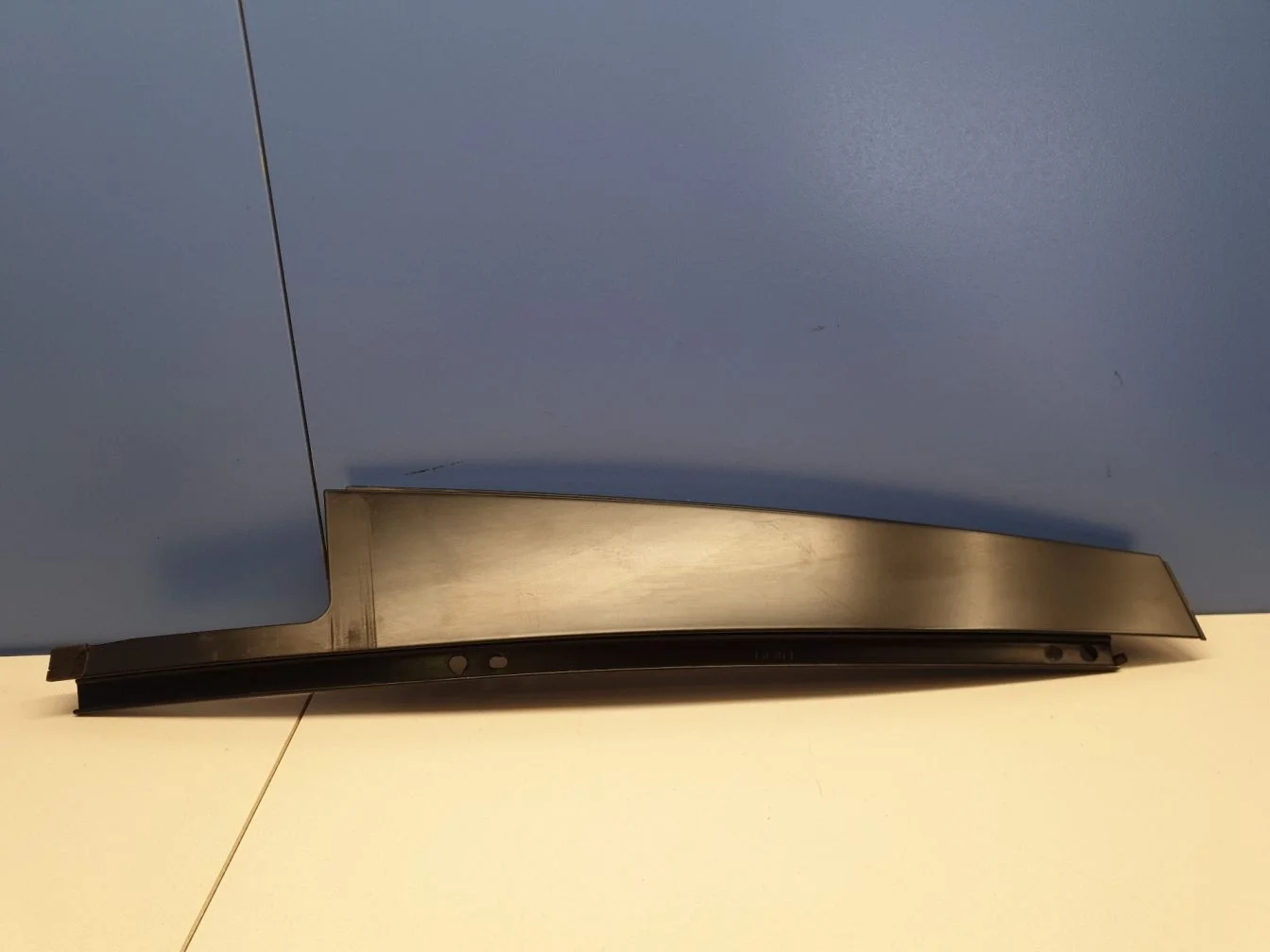 Накладка рамки двери задняя левая для BMW 7 F01 F02 2008-2015