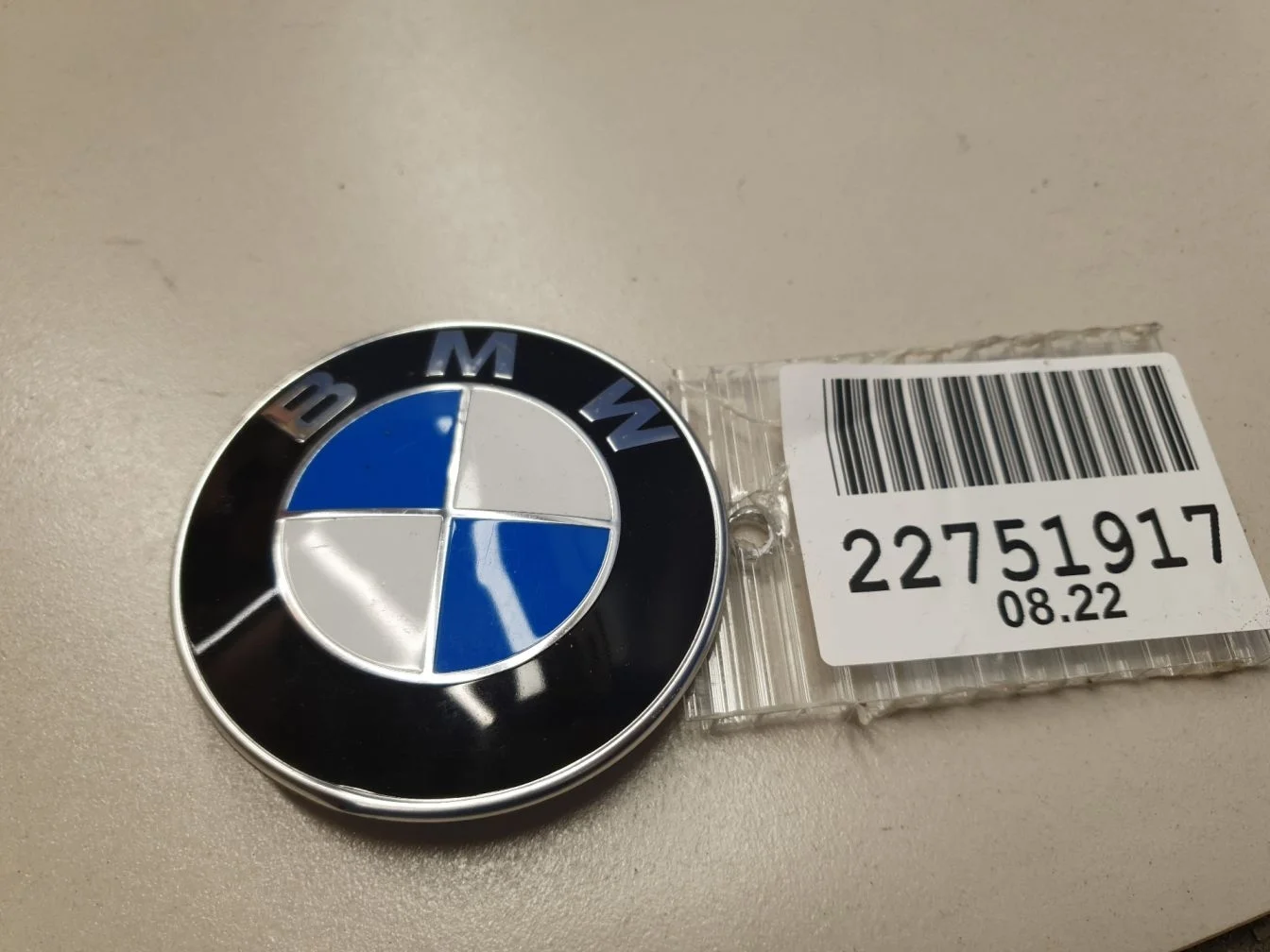 Эмблема двери багажника для BMW X1 F48 2015-2023