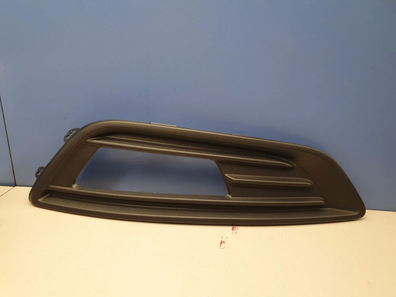 Решётка в бампер левая для Ford Focus 3 2011-2019