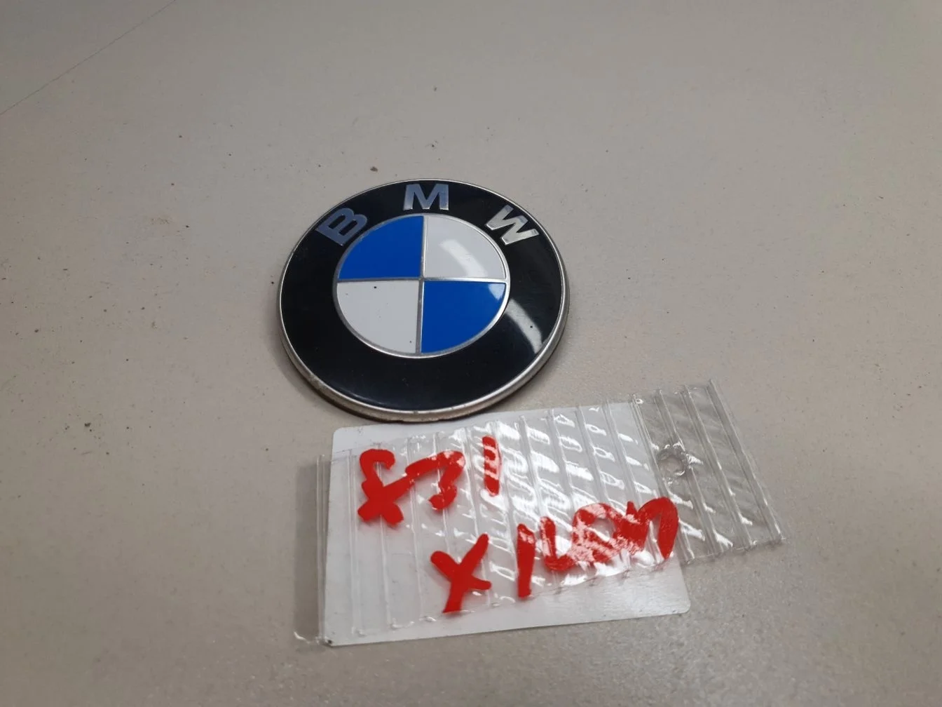 Эмблема двери багажника для BMW 3 F30 2011-2018