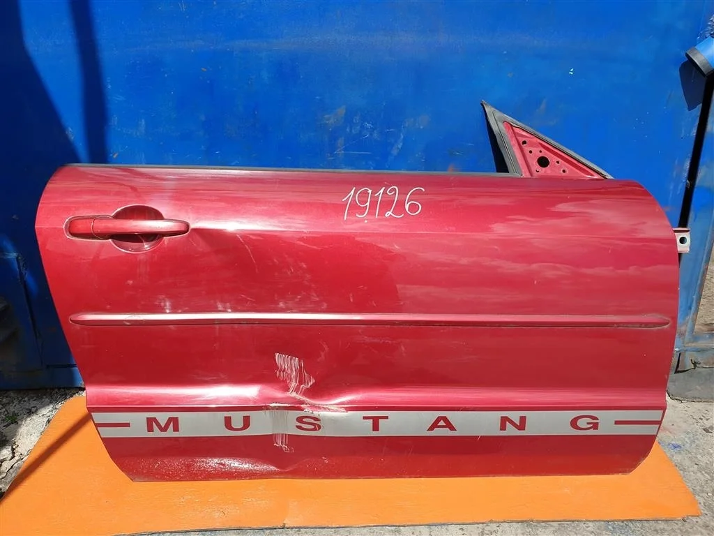 Дверь правая Ford Mustang 5 форд Мустанг 2005-2009