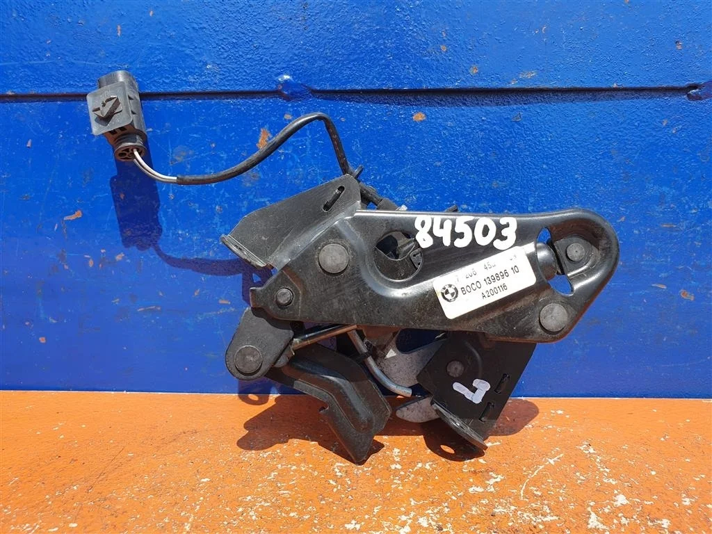 Замок капота левый BMW 5 F10 F12 F01 51237206453