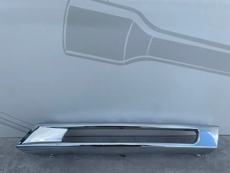 Накладка дхо правая Mercedes ML W166
