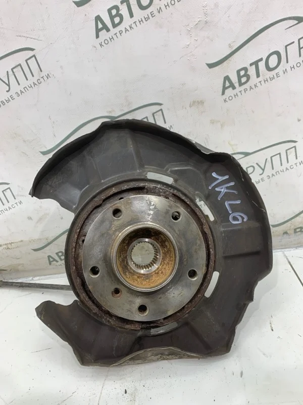 Кулак поворотный BMW X1 X20D 2012 E84 Рест