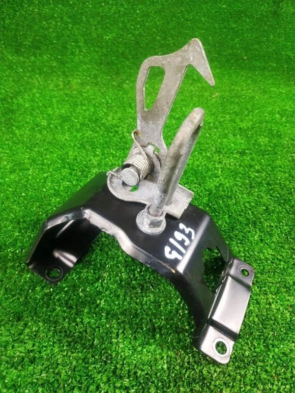 Замок капота BMW X5 E70