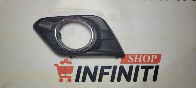 Накладка ПТФ окантовка противотуманки левая Nissan