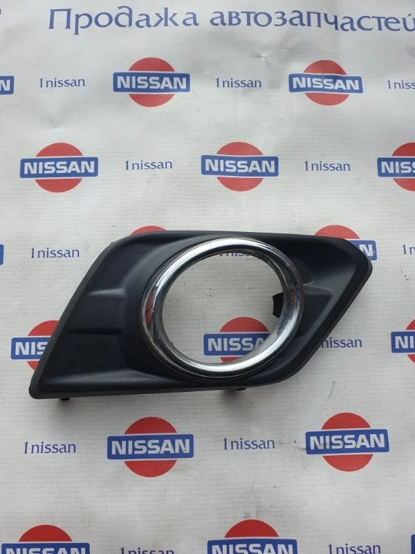 Накладка противотуманной фары Nissan X Trail 2015 622564BA0B T32 R9M