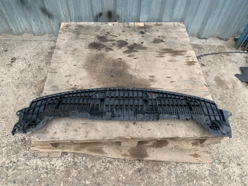 Пыльник бампера Toyota Corolla 2006-2013 150