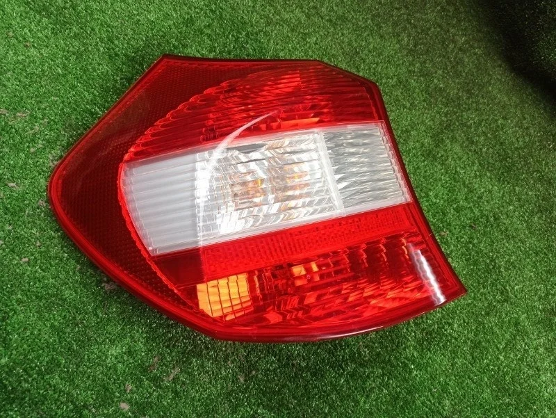 Задний фонарь BMW E87