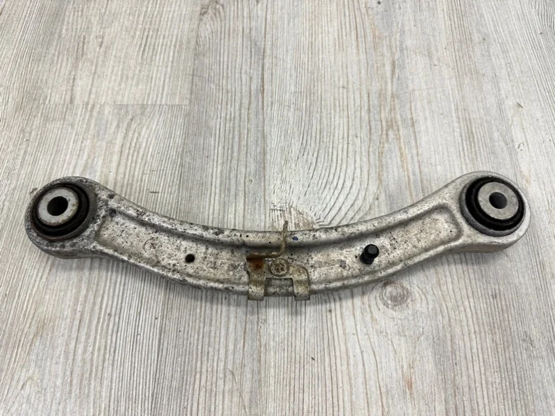 Рычаг подвески поперечный Audi Q7 2007-2015 4L