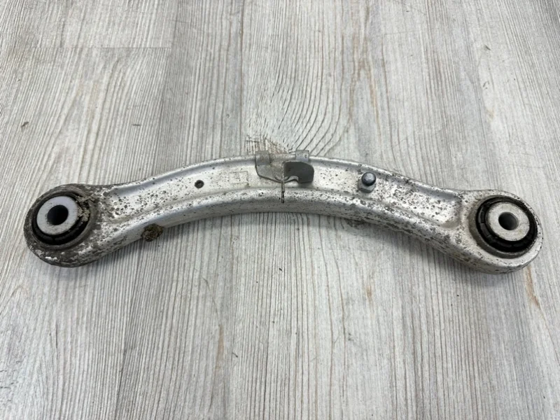Рычаг подвески поперечный Audi Q7 2007-2015 4L