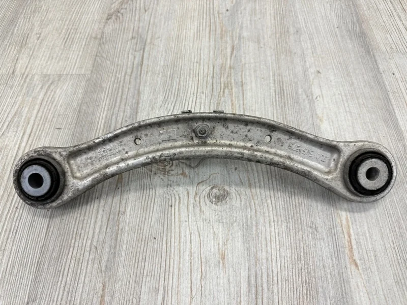 Рычаг подвески поперечный Audi Q7 2007-2015 4L