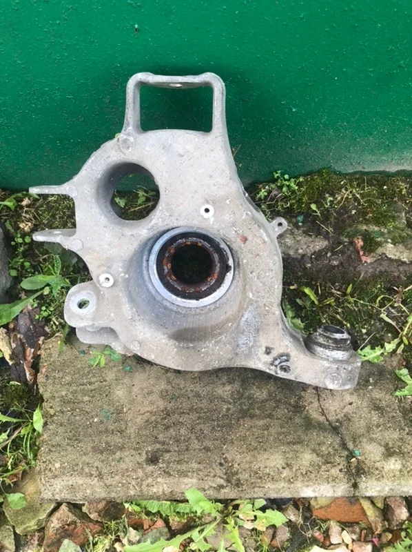 Кулак Porsche Panamera 2012 970