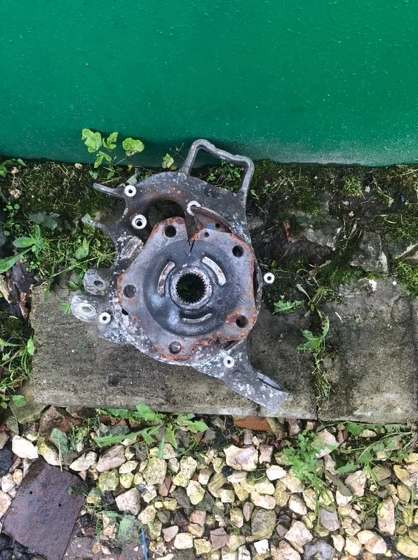 Кулак Porsche Panamera 2012 970