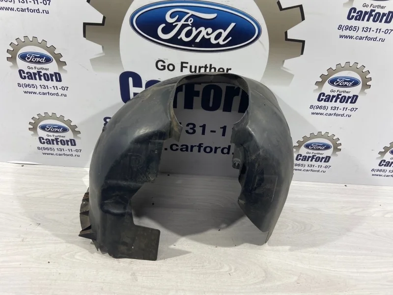 Подкрылок передний правый Ford Focus 2 (08-11)
