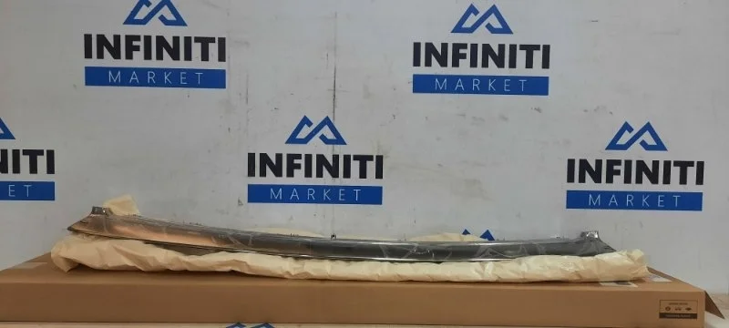 Молдинг бампера (сабля) передний Infiniti Qx56 Z62