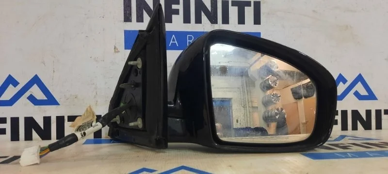 Зеркало заднего вида переднее правое Infiniti Qx60