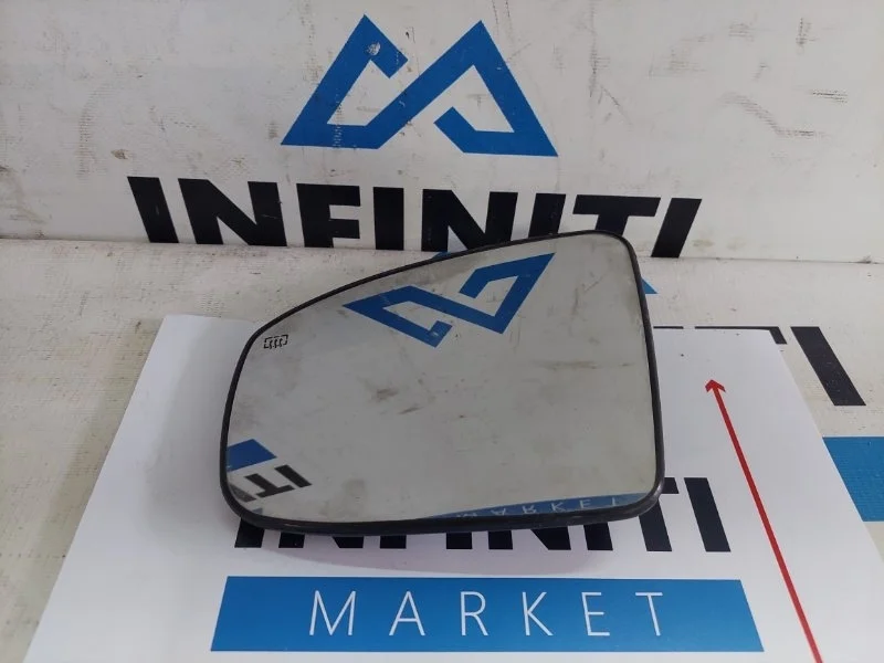 Зеркальный элемент передний левый Infiniti Fx37