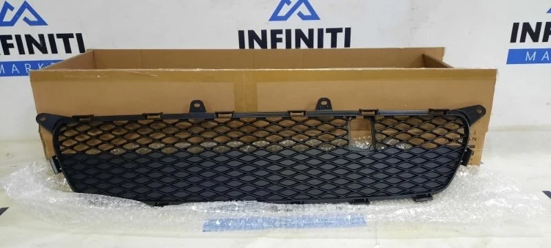 Решетка бампера нижняя передняя Infiniti Qx50 J50