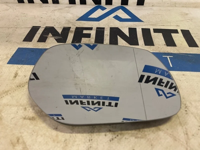 Зеркальный элемент передний правый Infiniti Q50