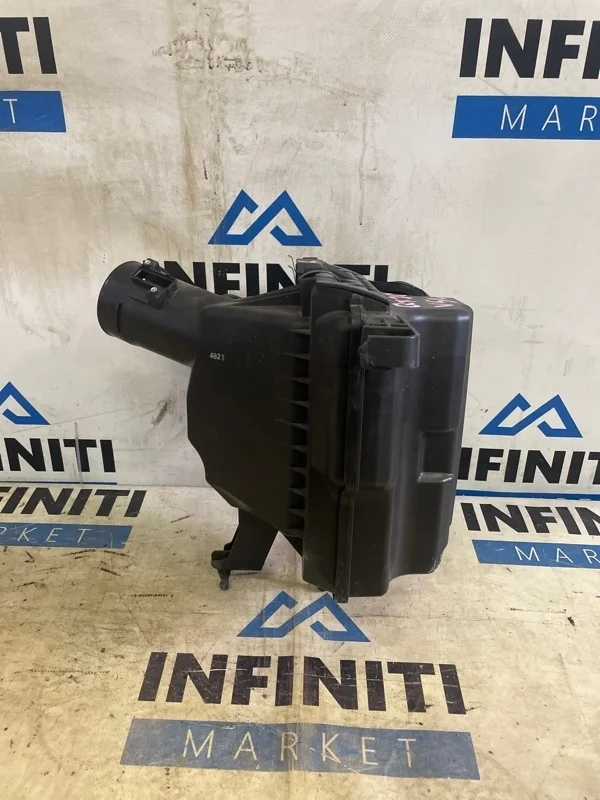 Корпус воздушного фильтра правый Infiniti Fx50 S51