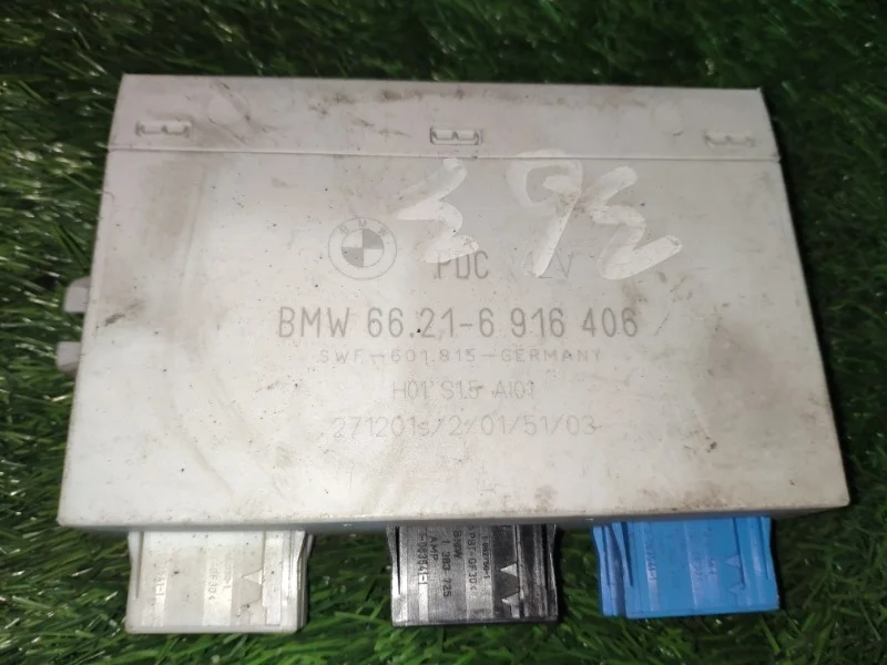 Блок парктроников BMW X3 .0D E83