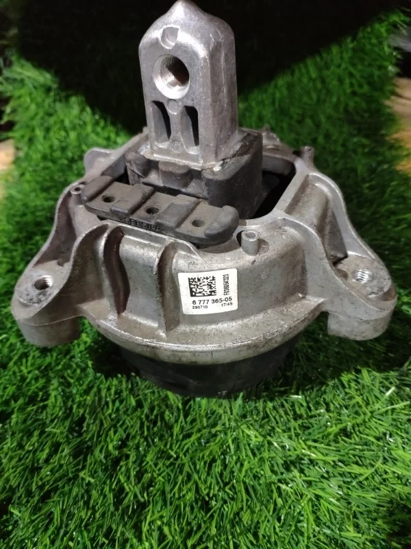 Подушка двигателя BMW F10