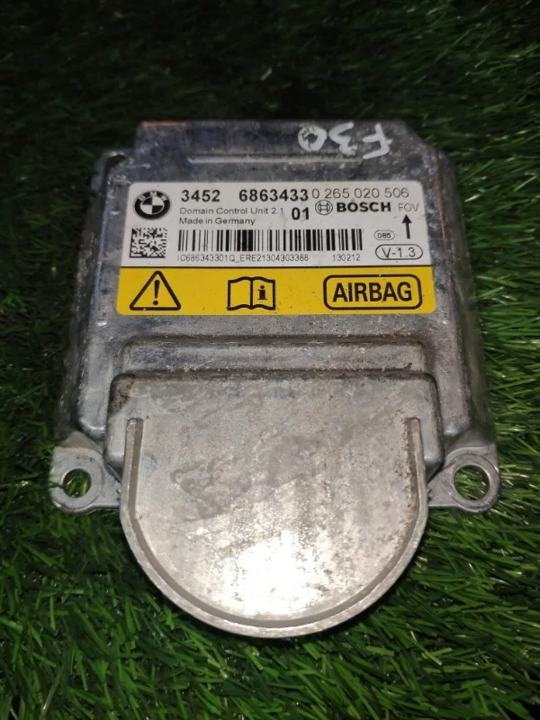 Блок airbag BMW F30