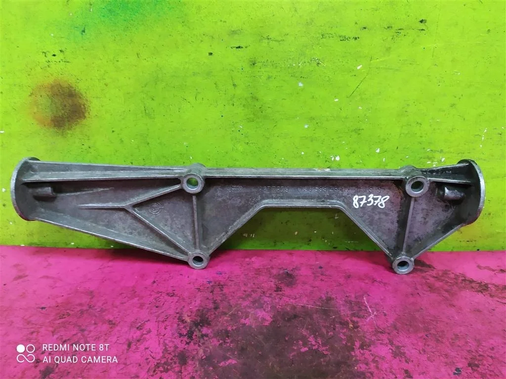 Кронштейн редуктора задней балки Audi TT Octavia