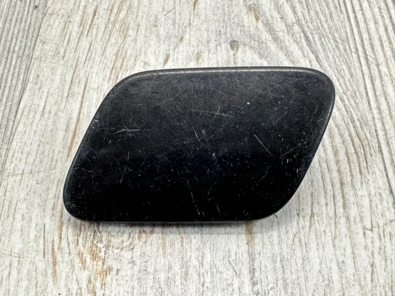 Крышка форсунки омывателя фар VW Touareg 2003-2007 7L