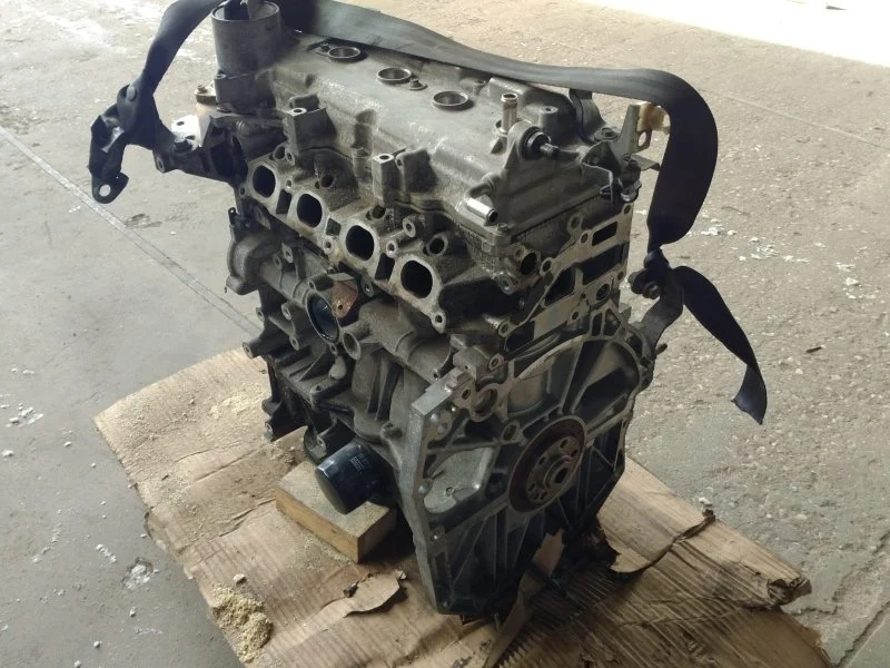 Двигатель без навесного Nissan Note E11 HR16DE