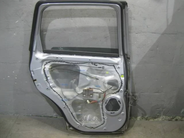 Уплотнитель двери задней левой Mitsubishi Outlander XL (CW) 2006-2012