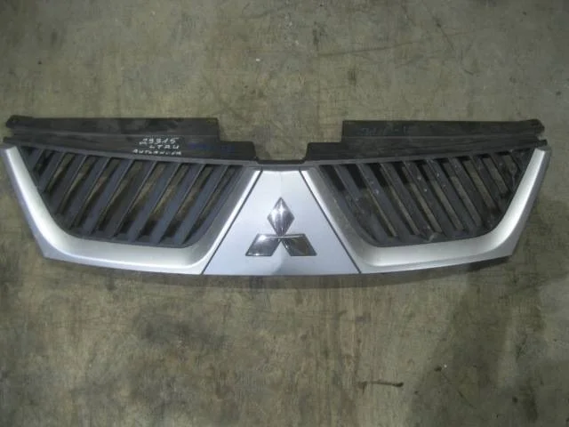 Решетка радиатора Mitsubishi Outlander XL (CW) 2006-2012